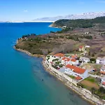 Gazic, No 4 Apartment