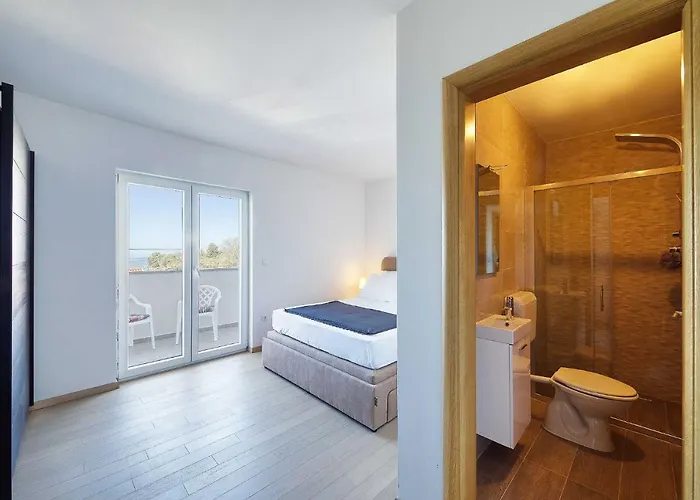 Apartman Gazic, No 4 *