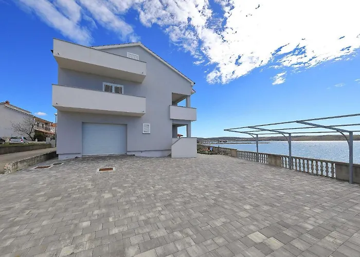 Gazic, No 4 Apartman